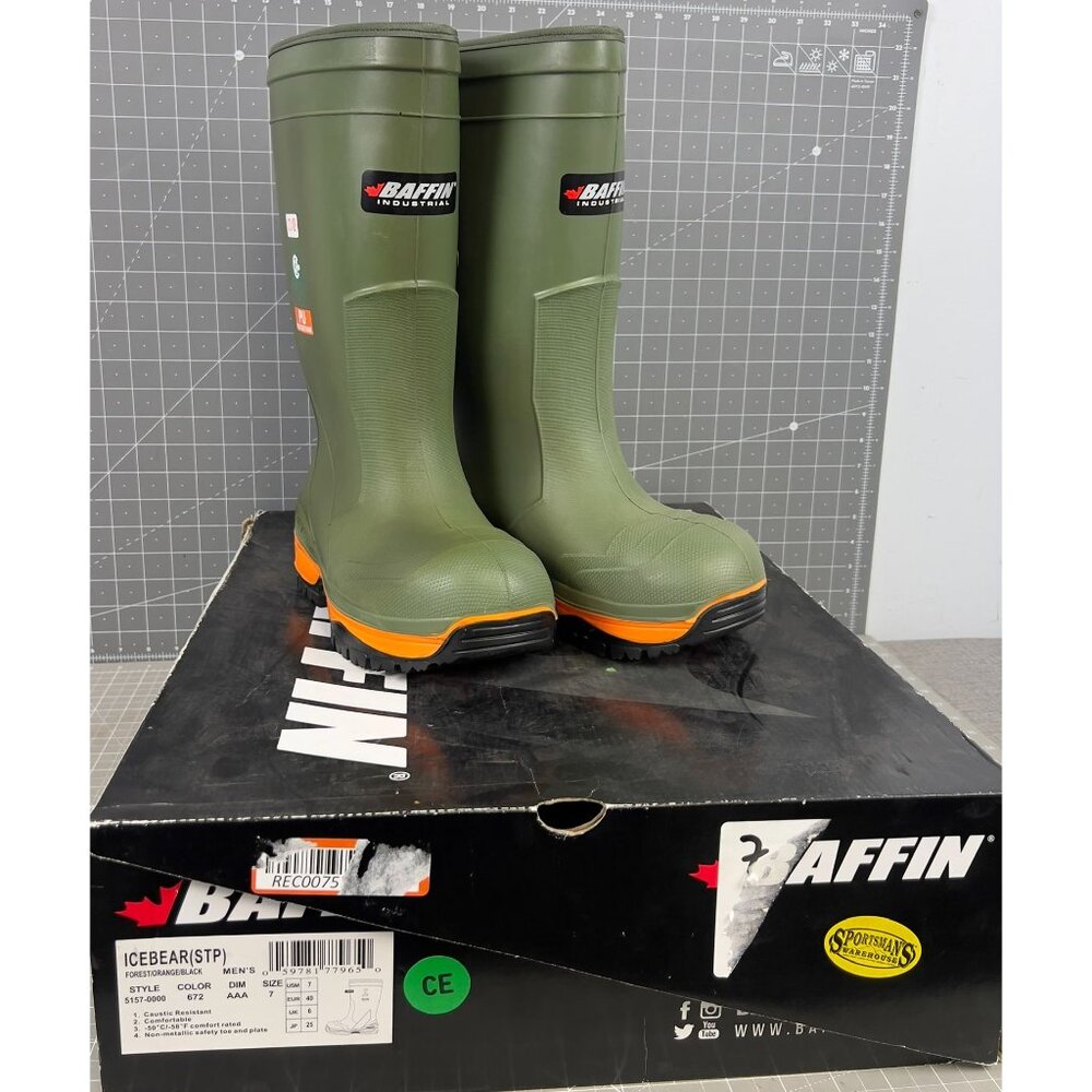 Baffin Icebear Snow Boots Men's Size 7 NEW ~~